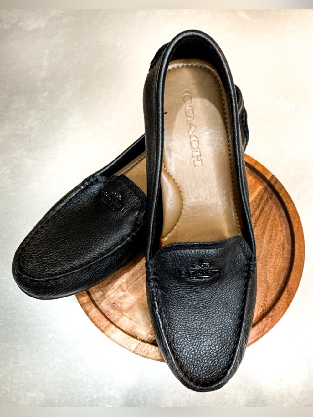 EUC Women’s Coach Black Leather Mary Lock Up Driving Loafers size 6